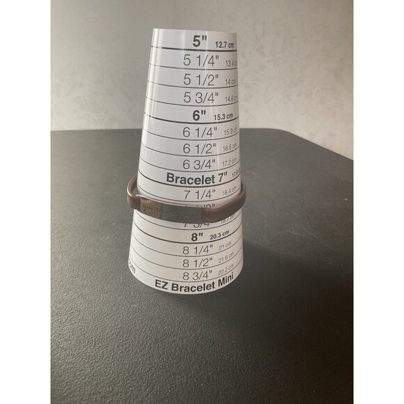 Inspirational Bracelet With "You Totally Can" Engraving & Heart Charm - Picture 2 of 5